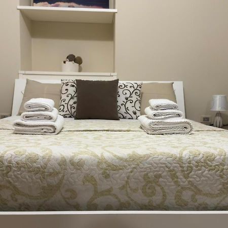 Appartamento Fontanella Deluxe Бриндизи Екстериор снимка